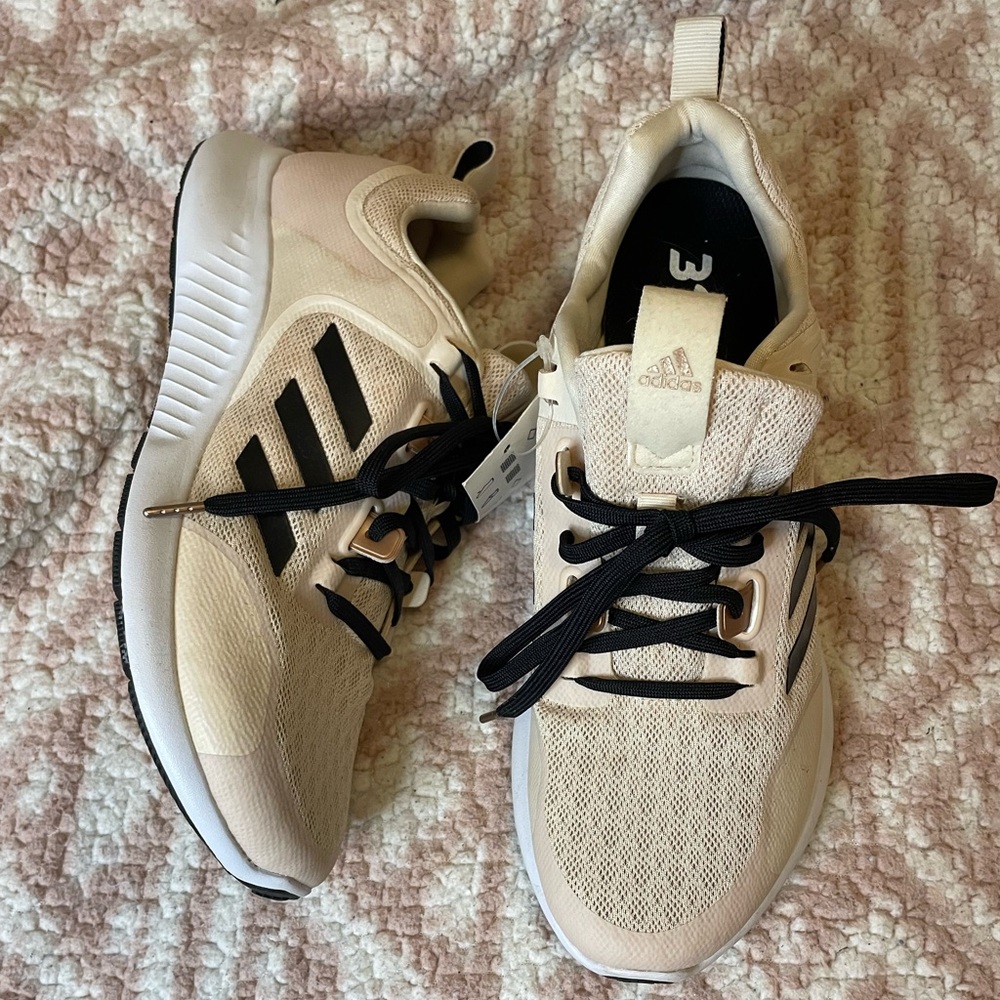 Women’s adidas tennis shoes